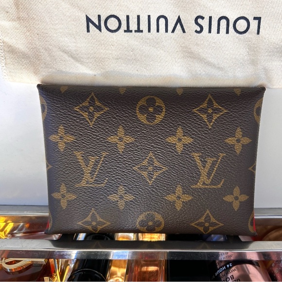 SOLD‼️‼️New Louis Vuitton Kirigami wallet medium size 6.5x4.5 approximately - Picture 7 of 8